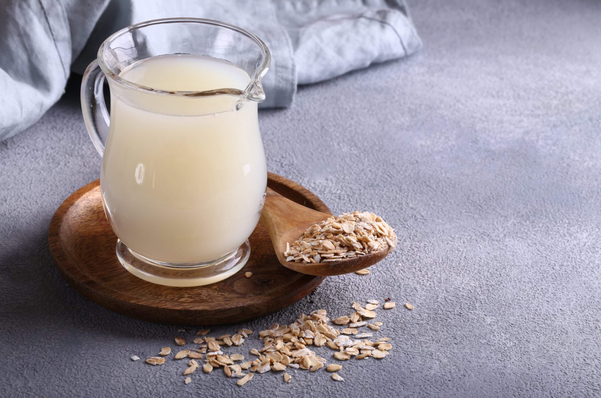 Cómo preparar leche de avena: receta y beneficios - Belleza estética