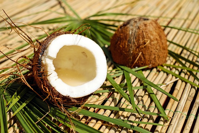 Aceite de coco: sus usos en alimentación y en cosmética