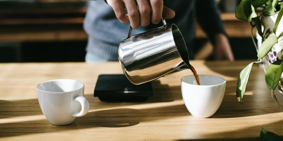 El secreto de los gastroenterólogos para un intestino feliz: lo que añaden  al café - Belleza estética