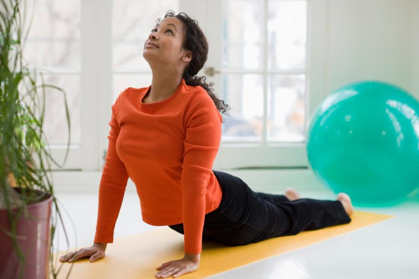 9 posturas de yoga para ganar equilibrio en cuerpo, mente y espíritu