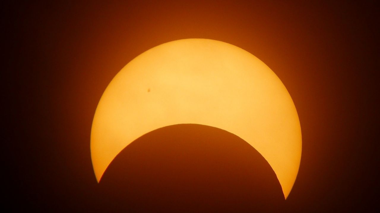 Feng Shui Rituales de liberación para el eclipse solar 2024 Belleza